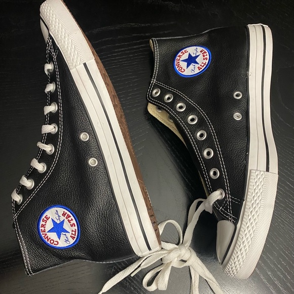 Unisex All Star ⭐️ Leather Converse - Picture 2 of 7